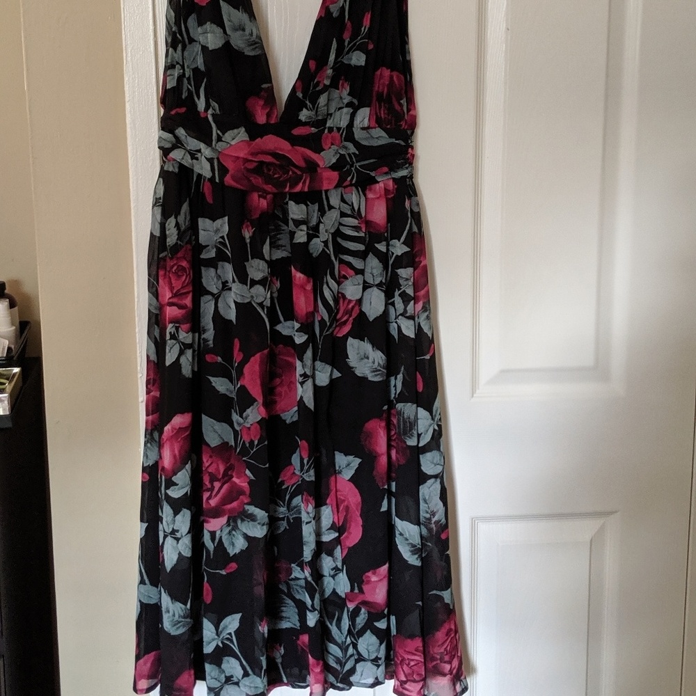 Floral red roses dress